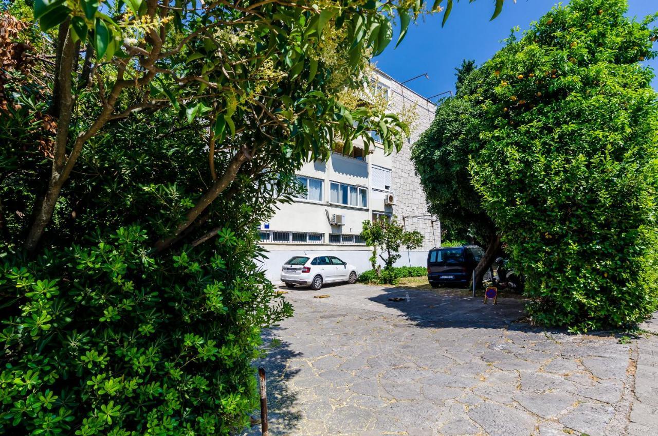 Maha Place Ragusa Esterno foto
